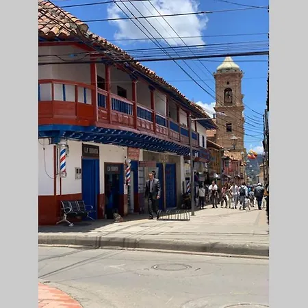 Bellisimo Chalet En Zona Colonial Zipaquira Exterior photo